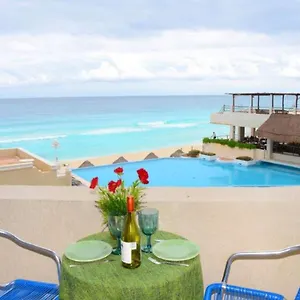 Apartamento Ocean Front Suite, Balcony, Kitchen., Cancún